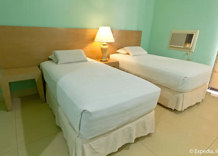 Crown Regency Residences - Quarantine 3*