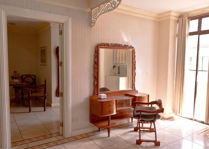 Crown Regency Residences - Quarantine Hotel 3*