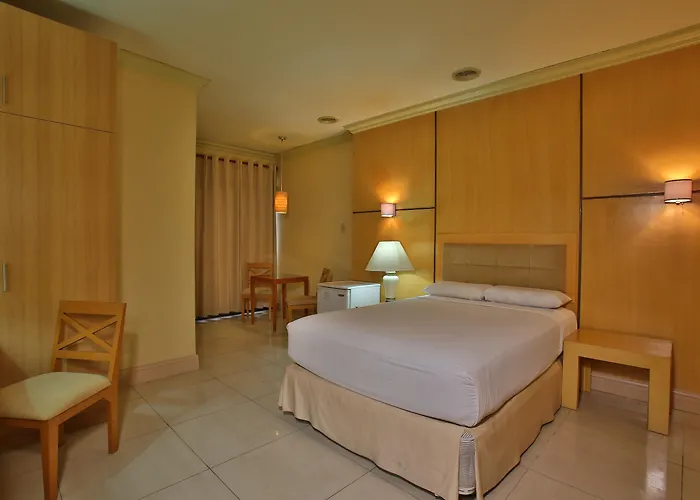 Crown Regency Residences - Quarantine 3*