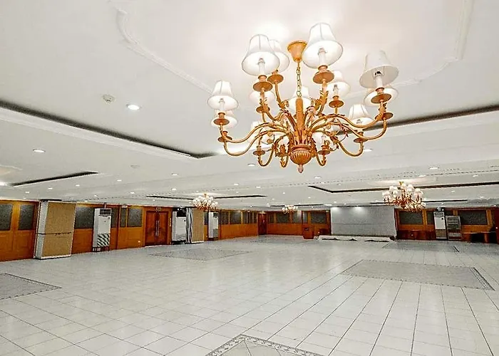 Crown Regency Residences - Quarantine Hotel Cebu